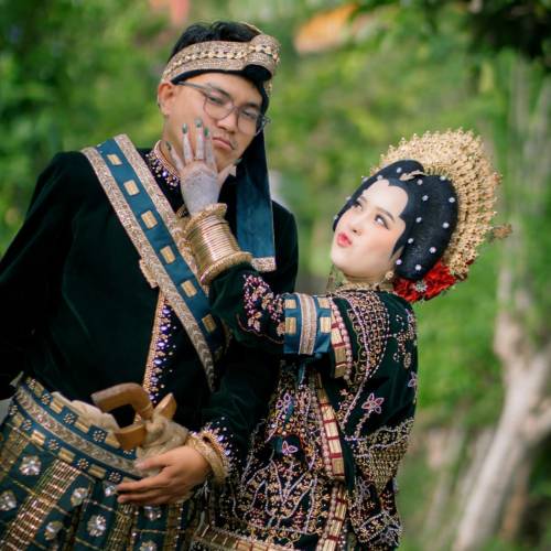 Alam & Opi
