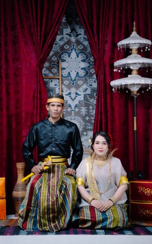 PROFIL LAKI-LAKI